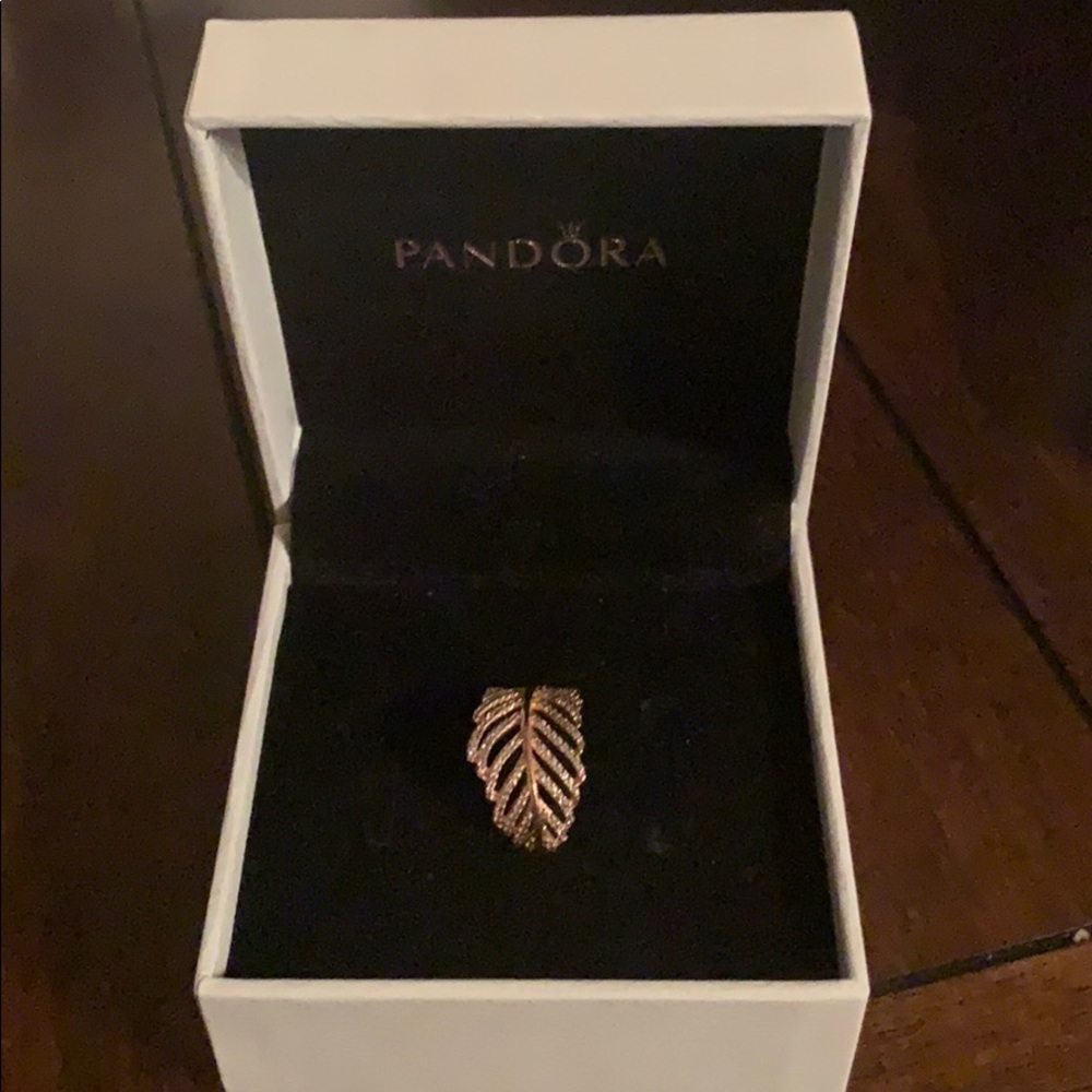 PANDORA Rose Light As A Feather Ring
